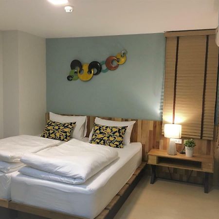 Bangkok Saran Poshtel Hotel Exterior photo