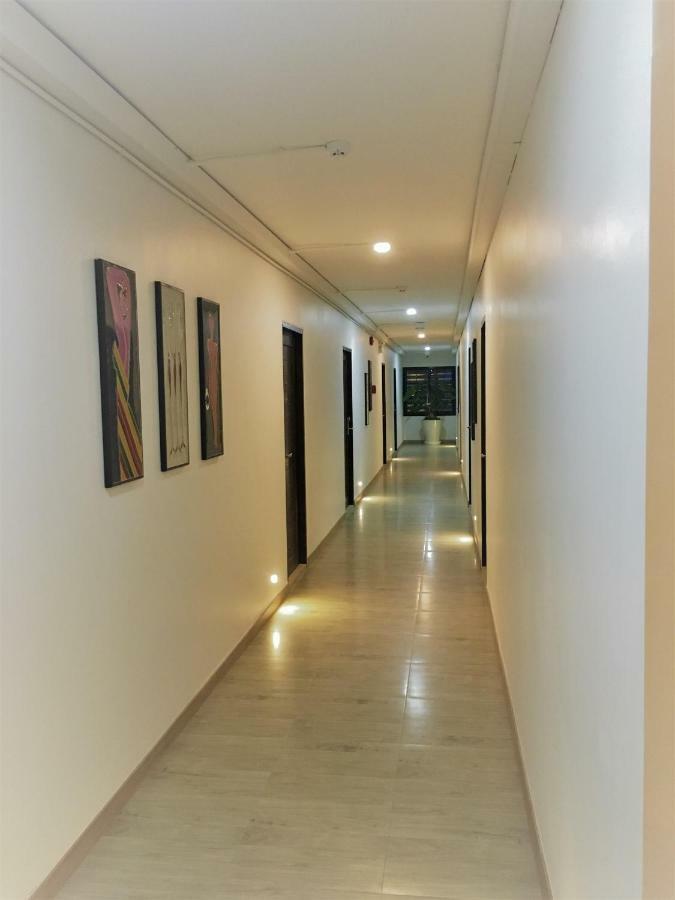 Bangkok Saran Poshtel Hotel Exterior photo